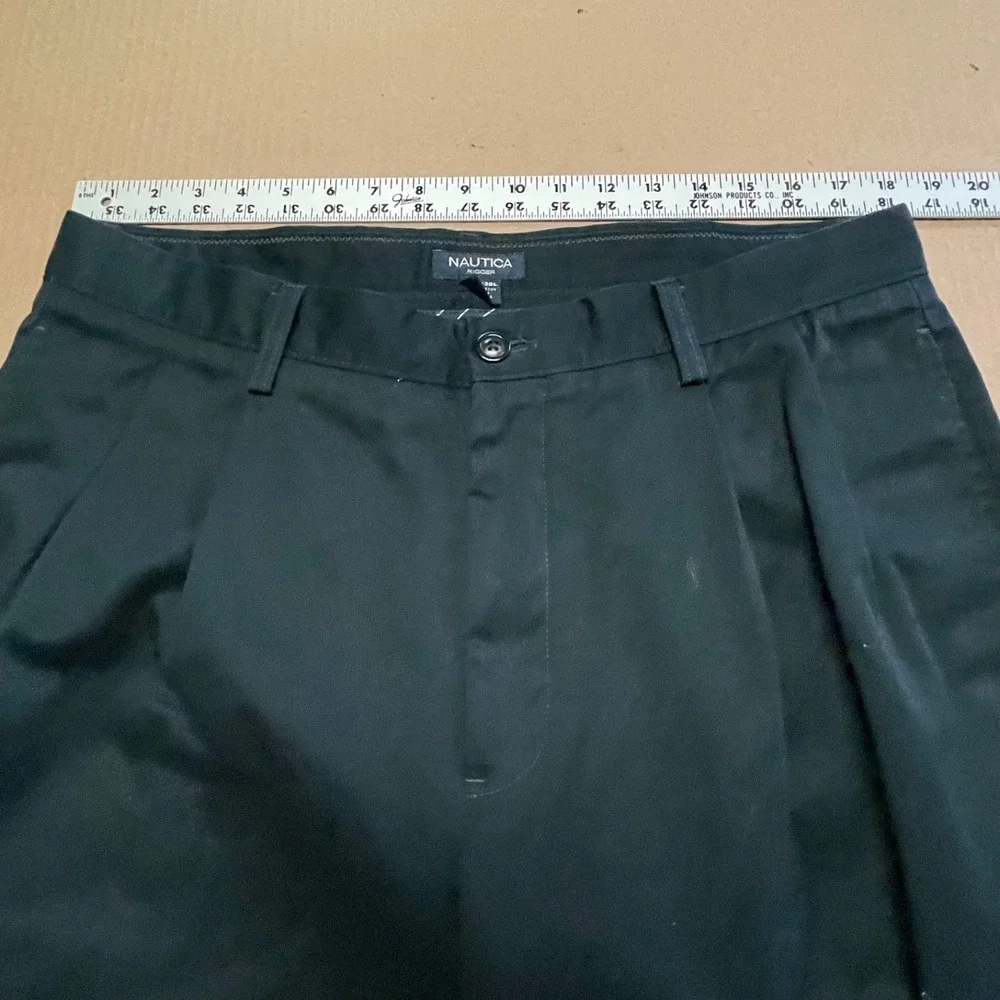 Nautica Men's Lot of 2 Chinos Black & Putty 36x30 Pleated & Flat Front Cotton